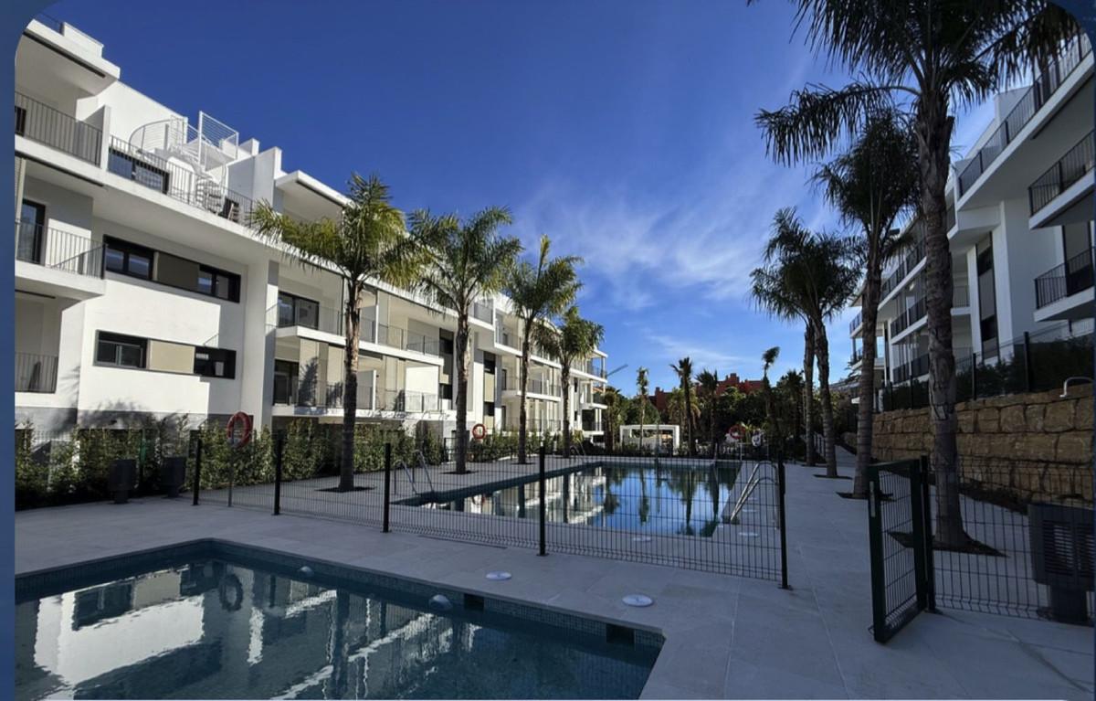 Apartment Middle Floor in Estepona