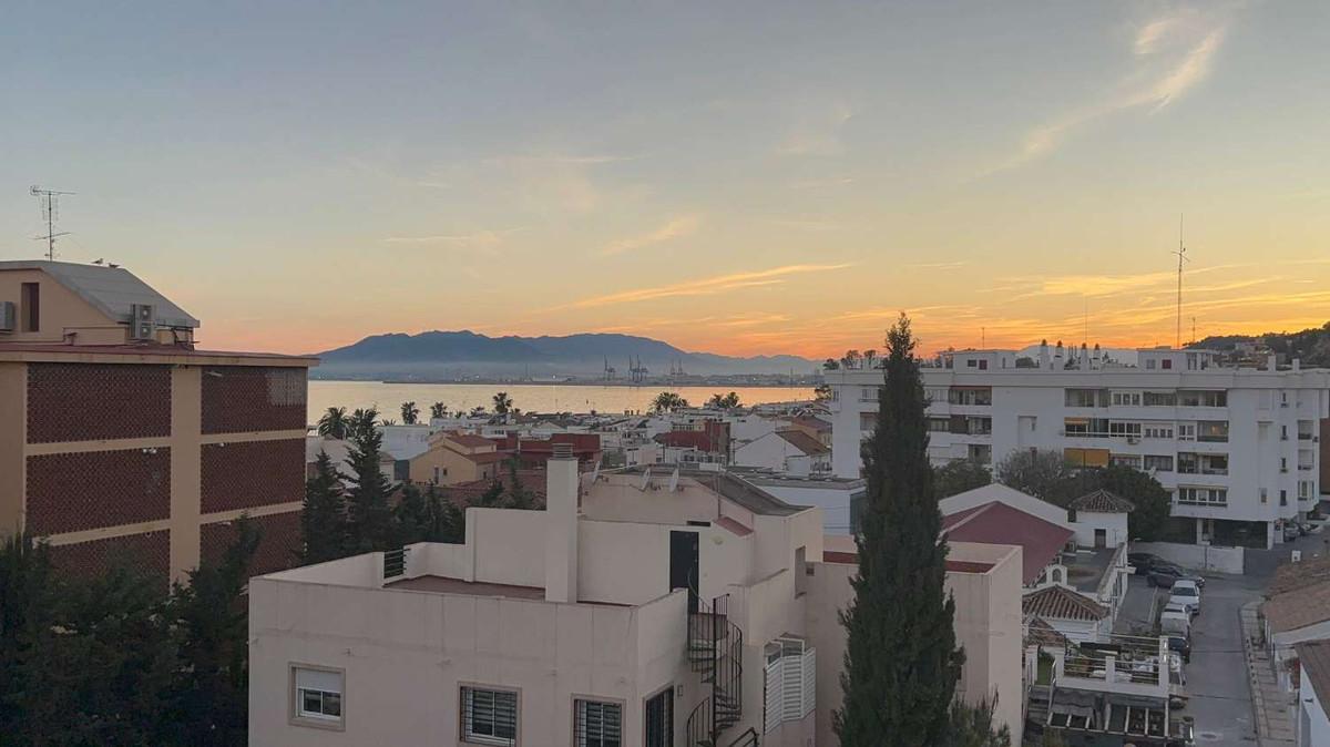 Apartment Penthouse in M&aacute;laga