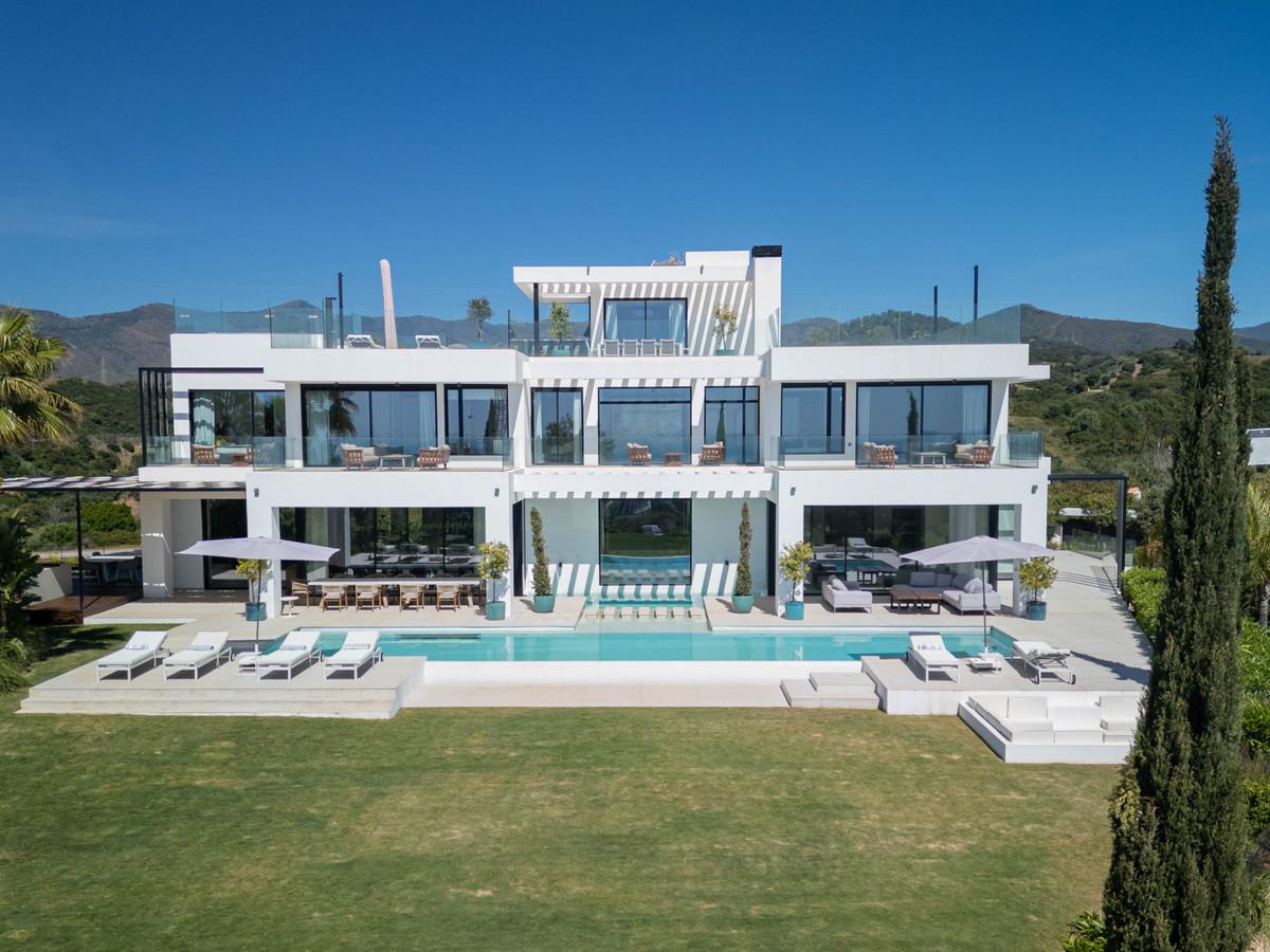 Villa Detached in Estepona