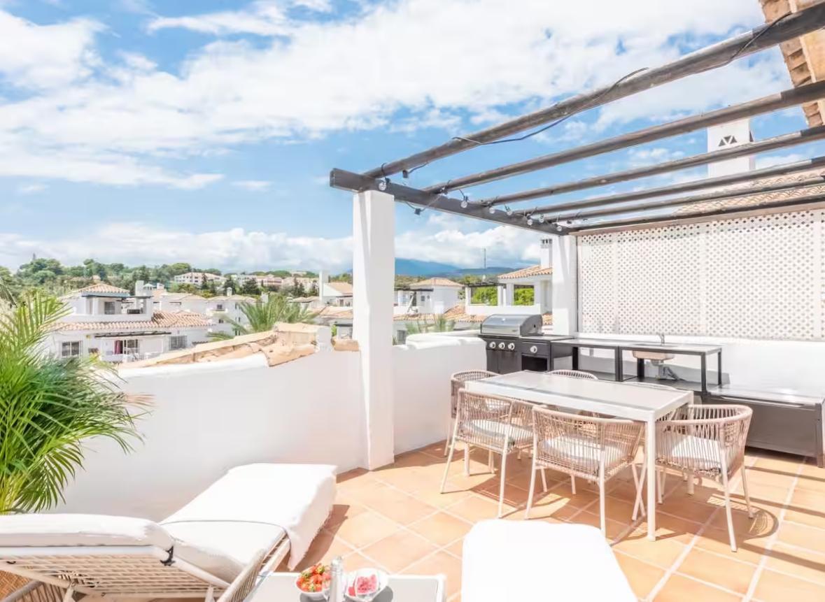 Apartment Penthouse in Nueva Andaluc&iacute;a