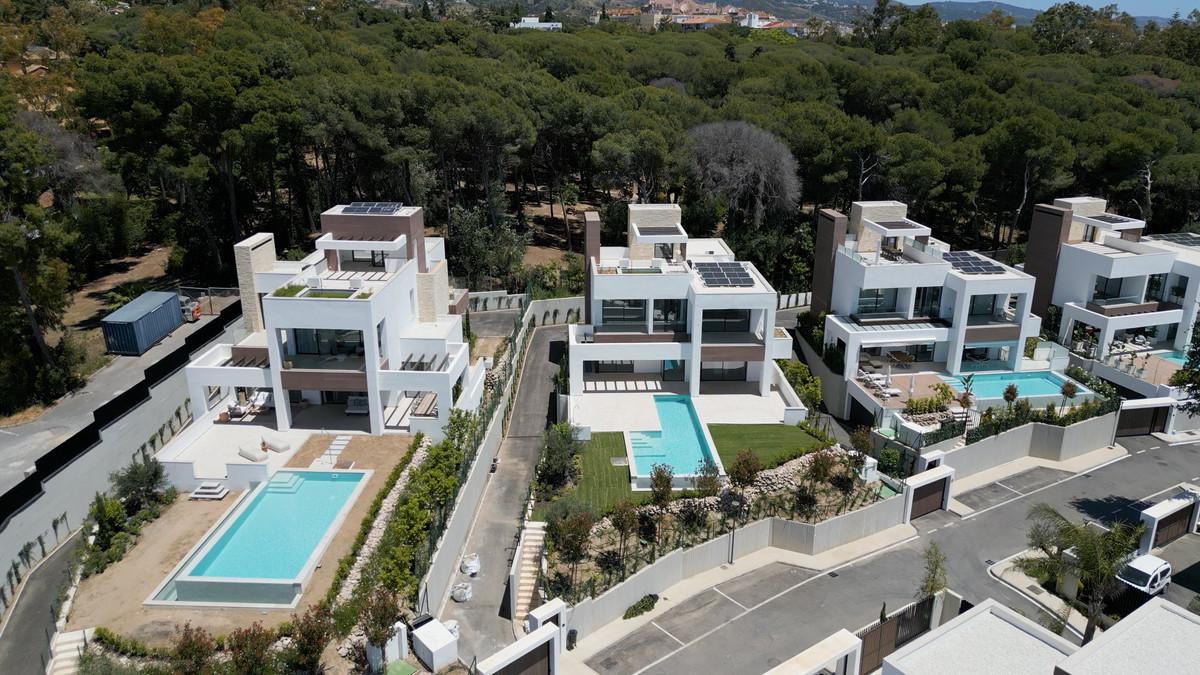 Villa Detached in The Golden Mile