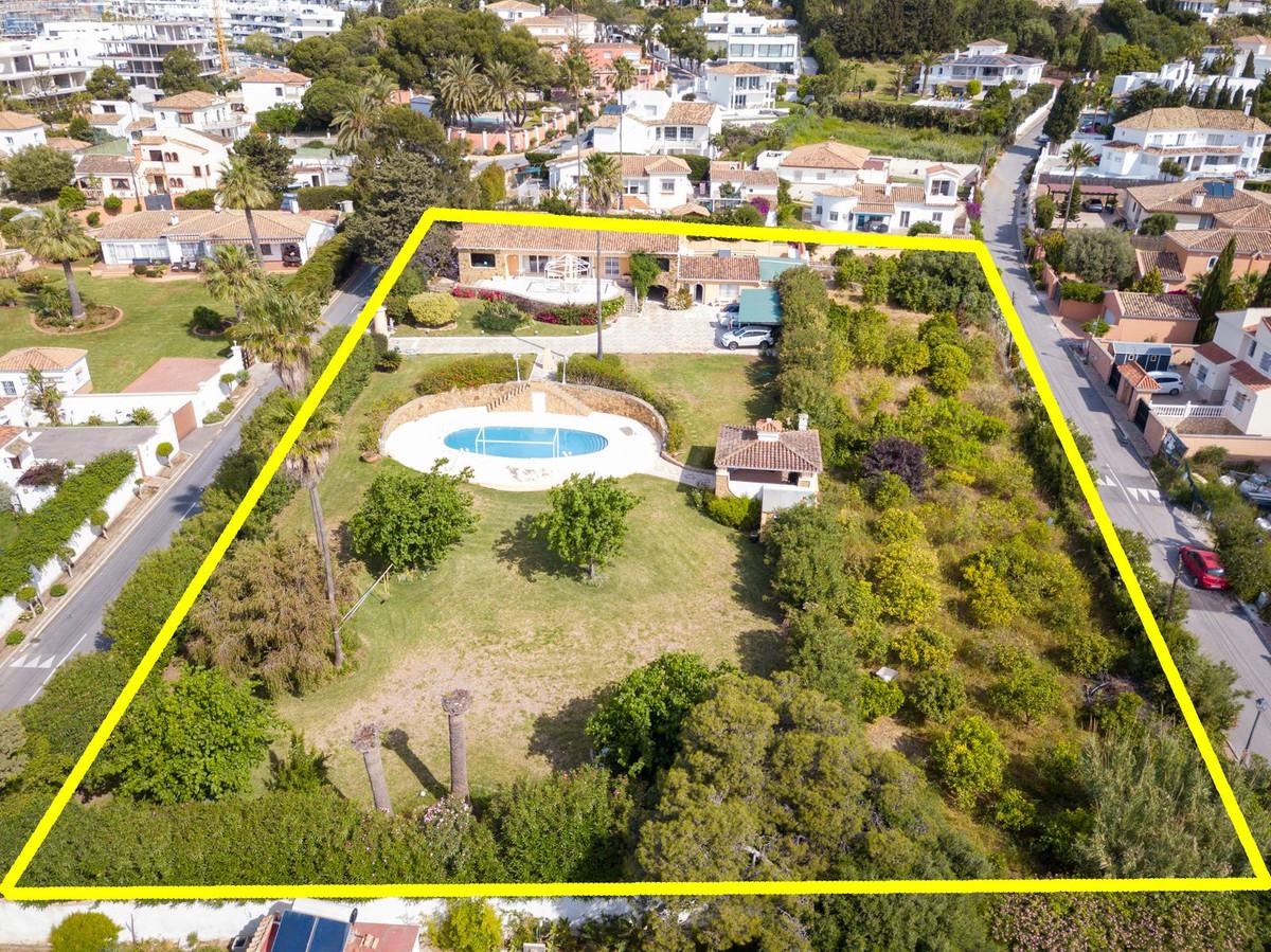 Villa Detached in Estepona