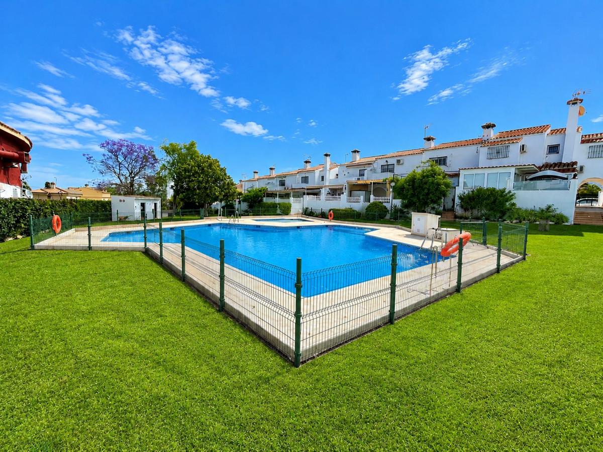 Townhouse Terraced in Alhaur&iacute;n de la Torre
