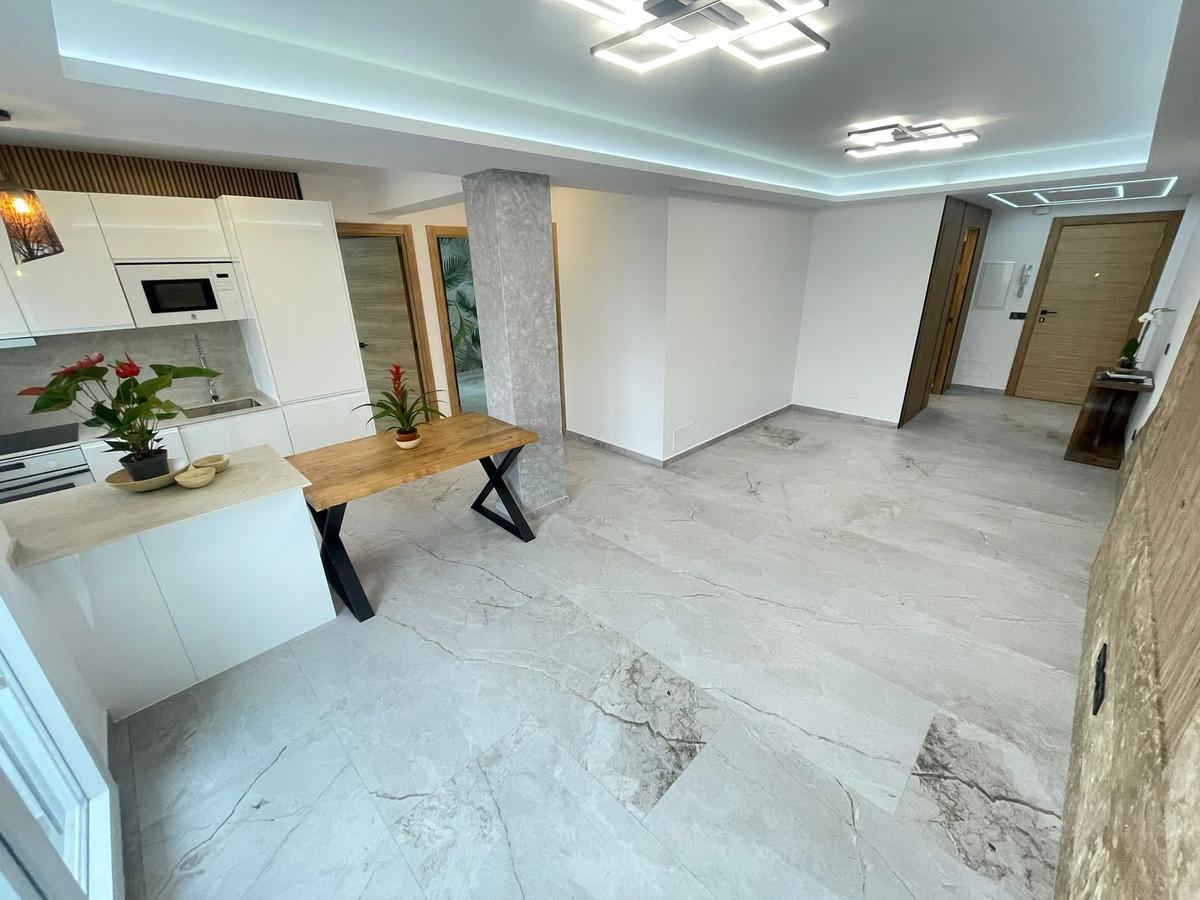 Apartment Penthouse in Estepona