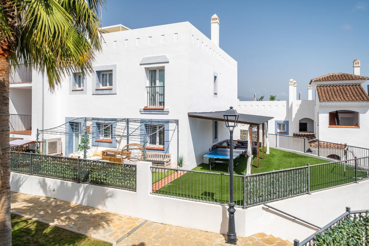 Apartment Ground Floor in Benahav&iacute;s