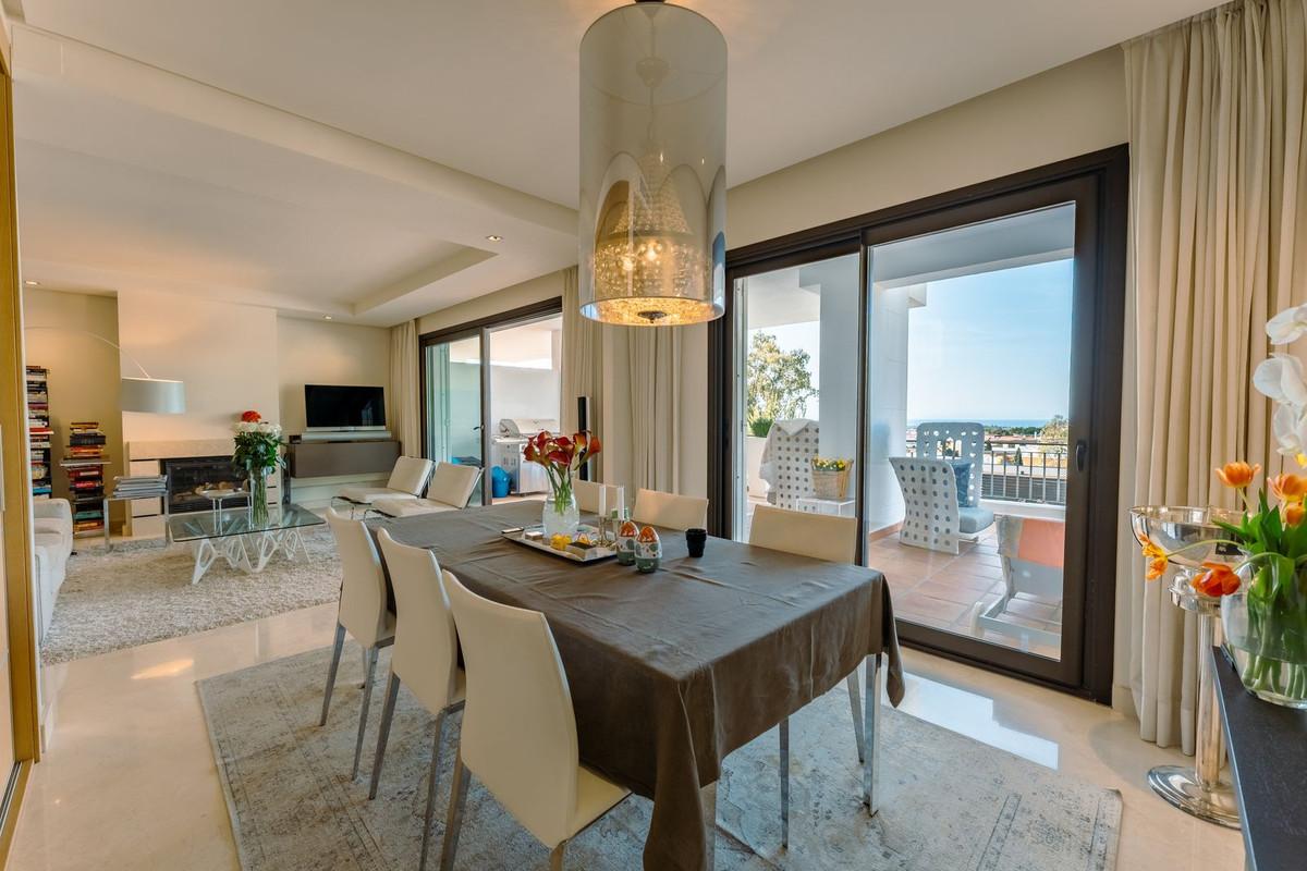 Apartment Middle Floor in La Quinta