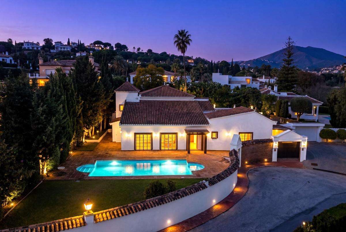 Villa Detached in Nueva Andaluc&iacute;a