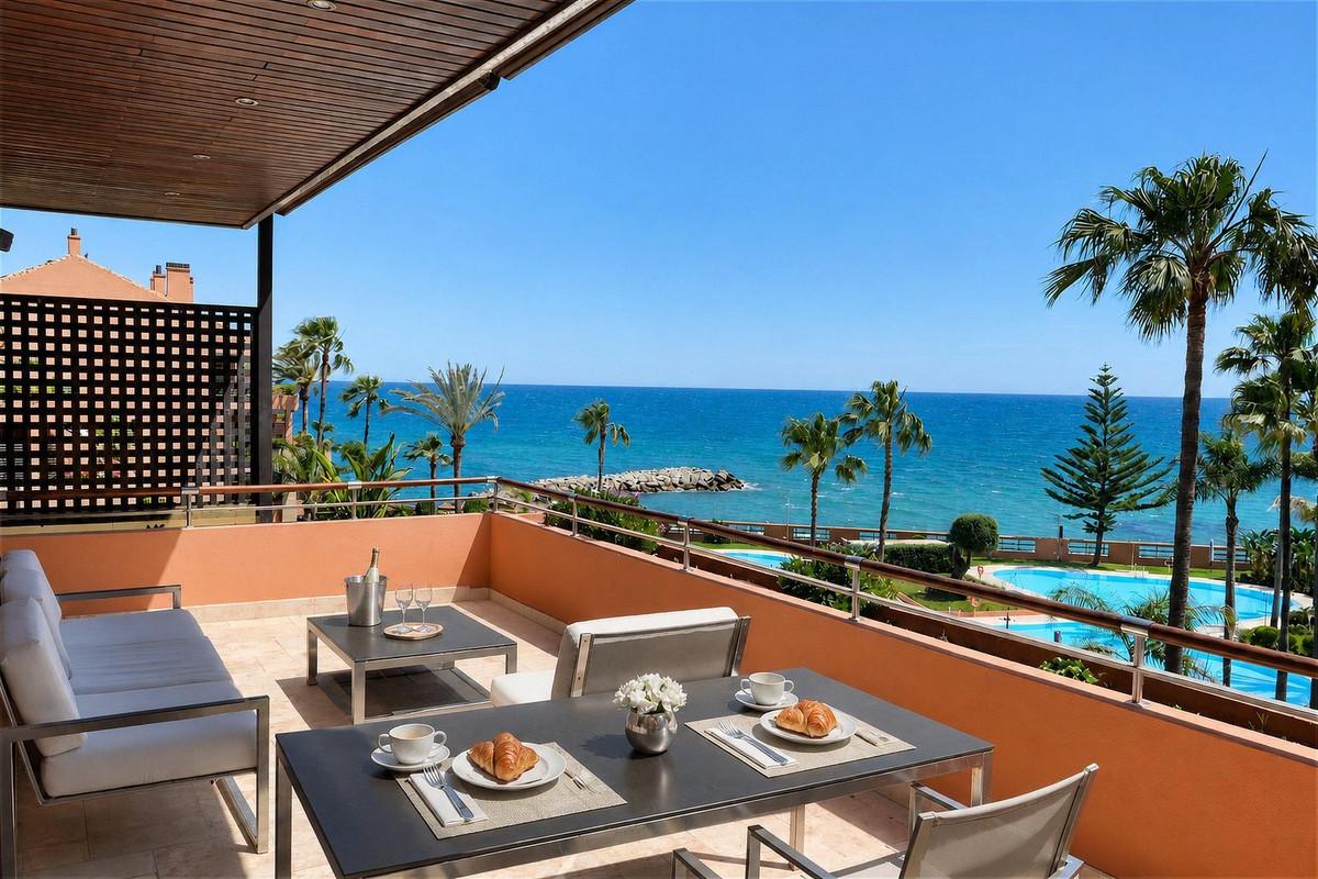 Apartment Penthouse in Puerto Ban&uacute;s