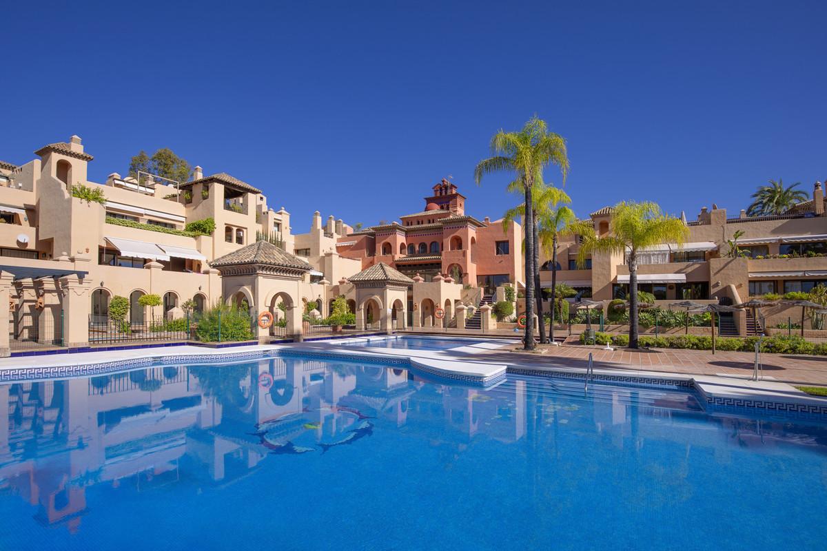 Apartment Penthouse Duplex in Estepona