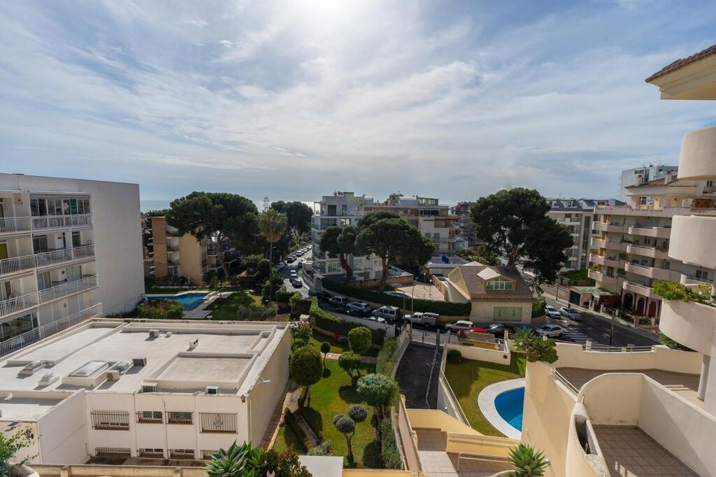Apartment Middle Floor in Benalmadena