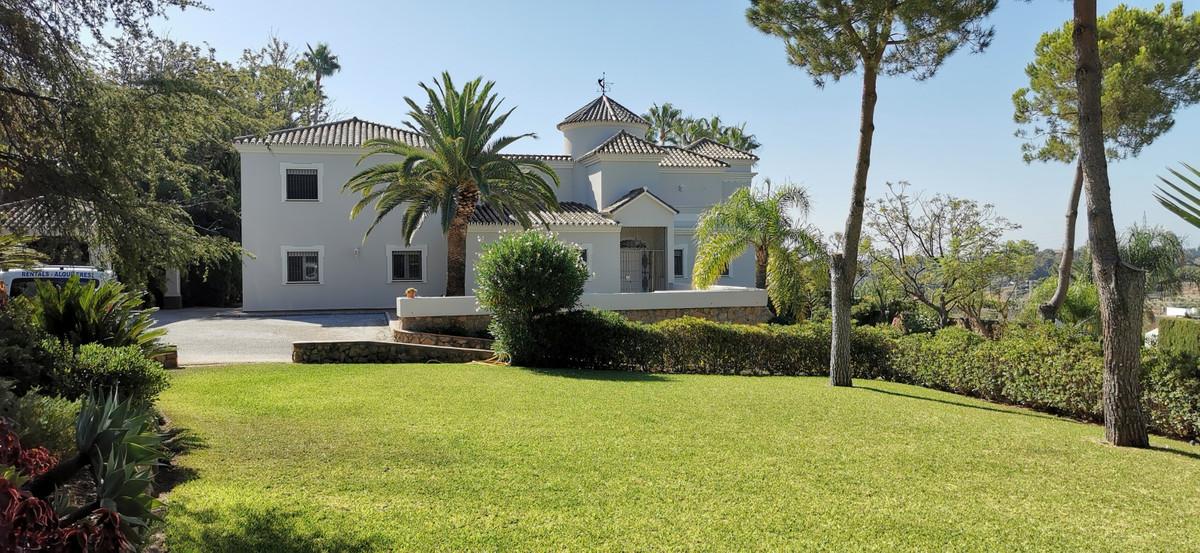 Villa Detached in Estepona