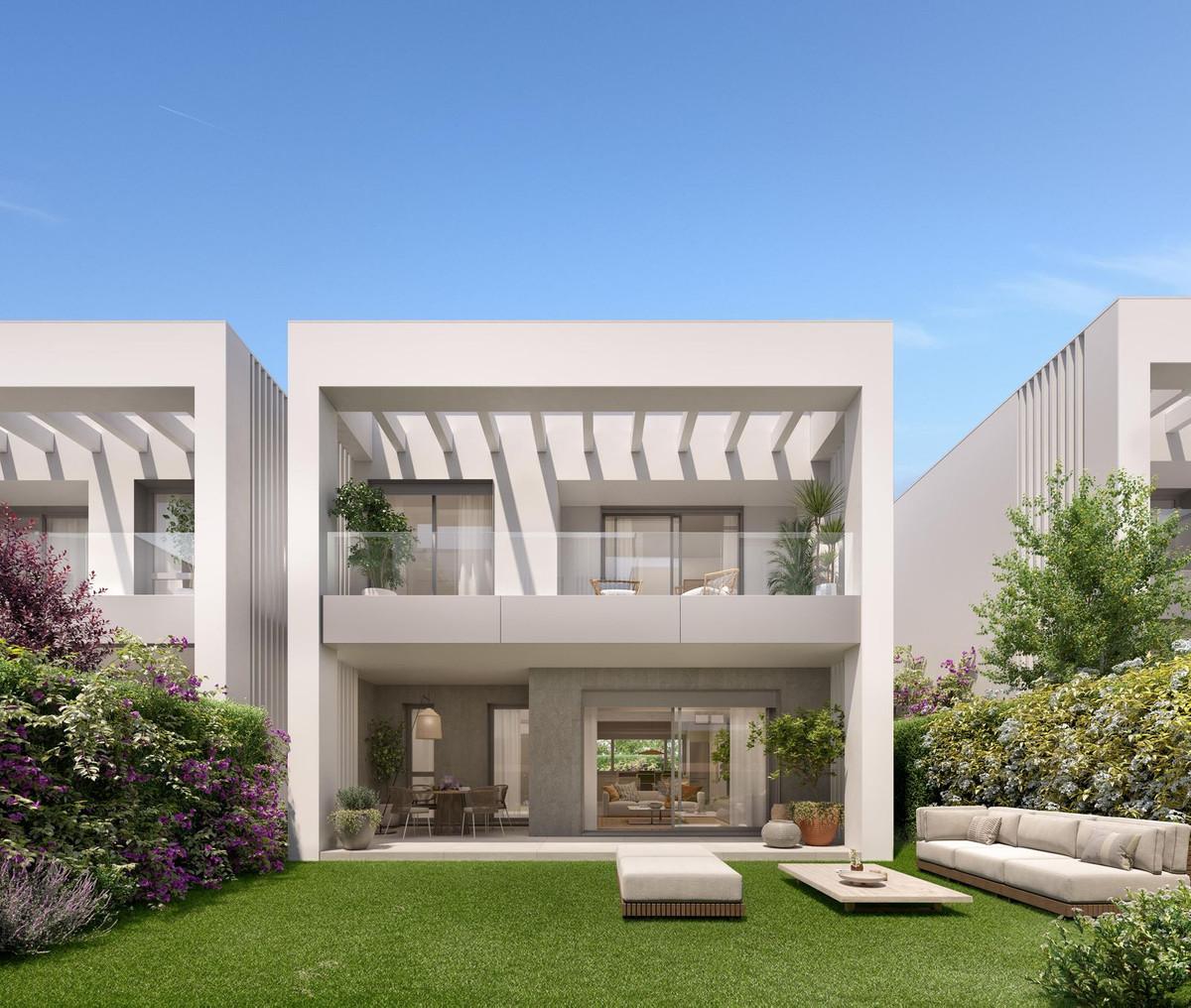 Townhouse Terraced in Elviria