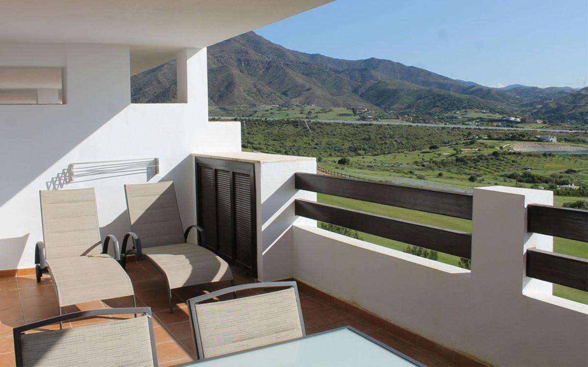 Apartment Middle Floor in Estepona