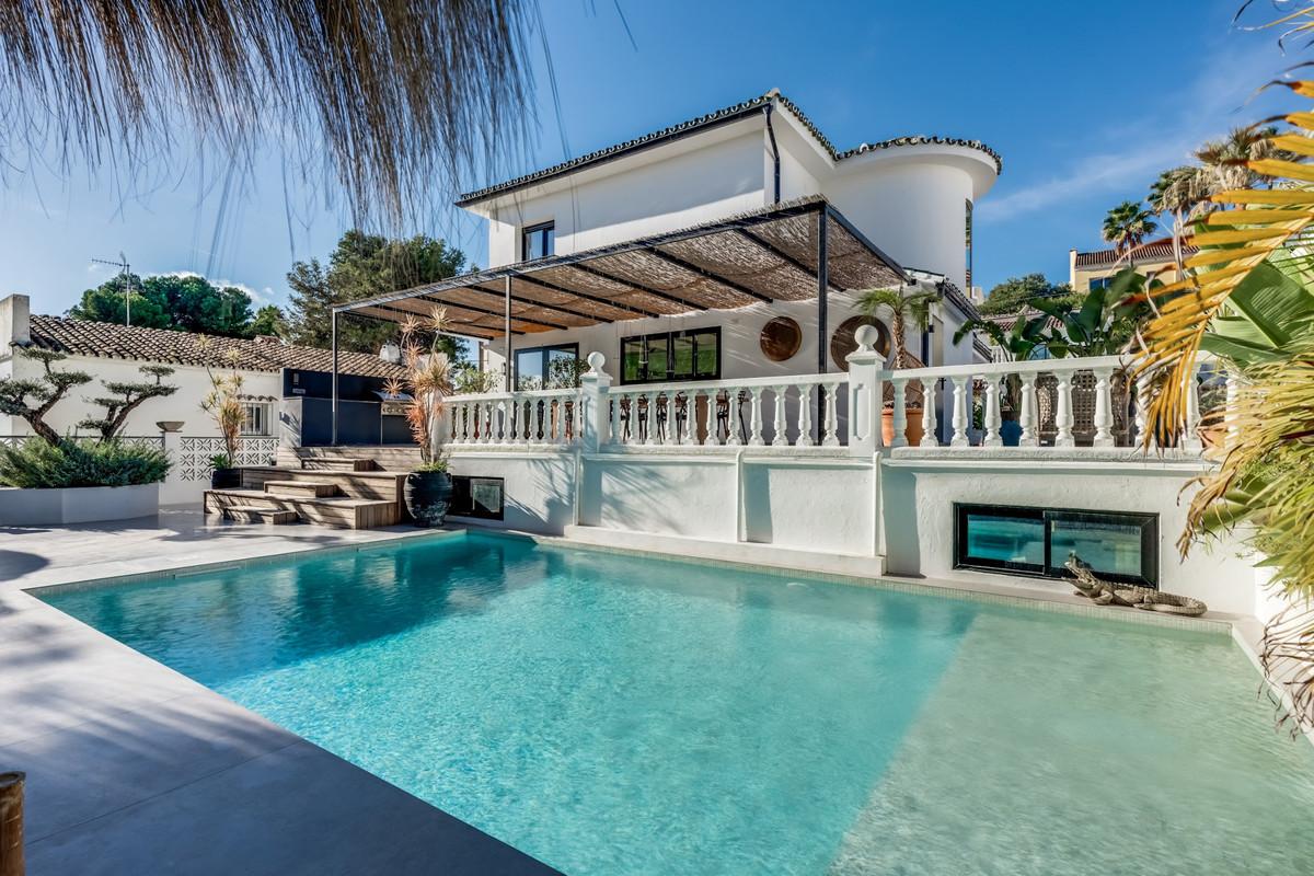 Villa Detached in Nueva Andaluc&iacute;a