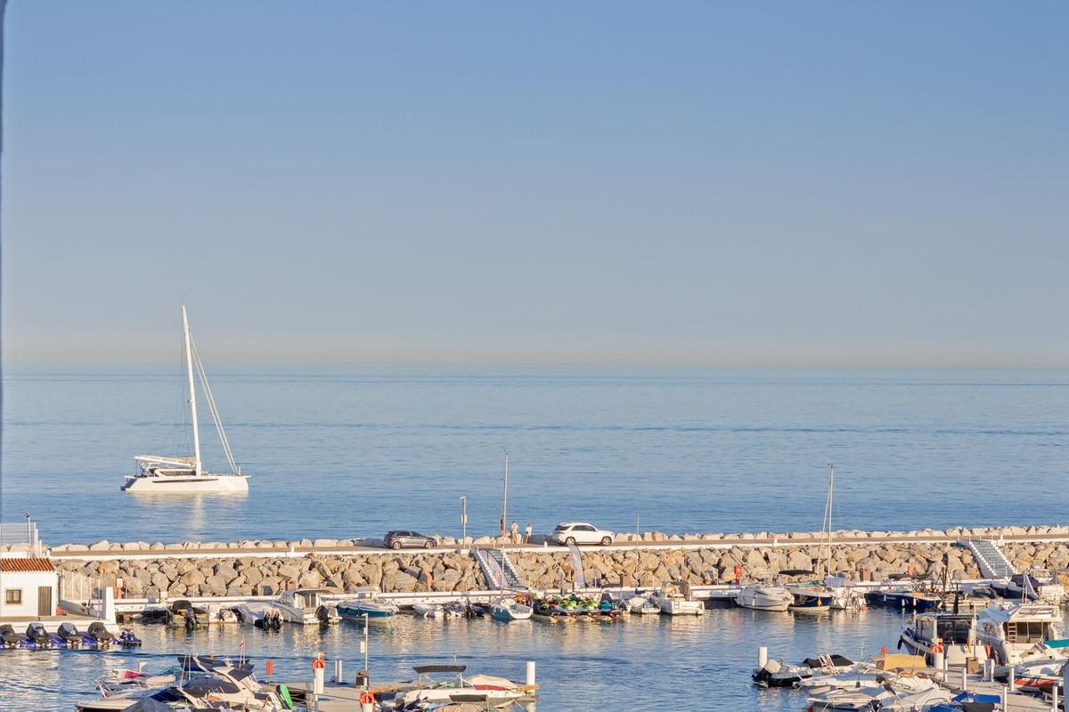 Apartment Penthouse in Puerto Ban&uacute;s