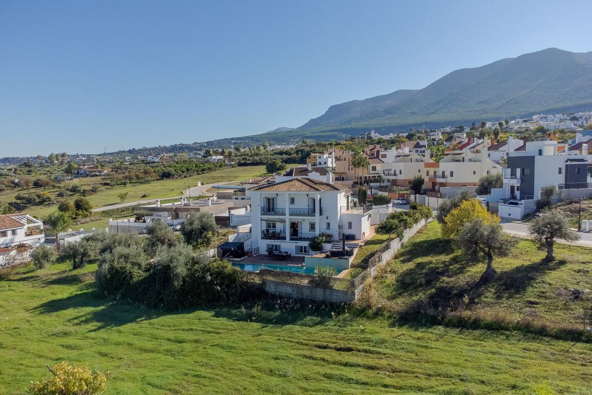 Villa Detached in Alhaur&iacute;n el Grande