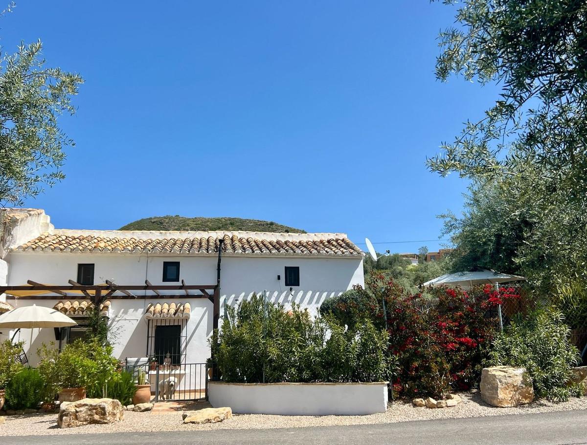 Villa Semi Detached in Villanueva de Algaidas