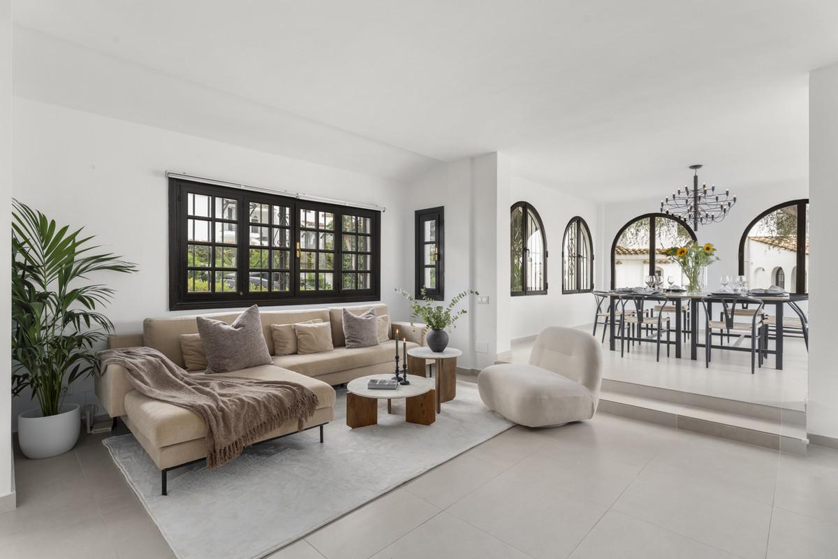 Apartment Middle Floor in Nueva Andaluc&iacute;a