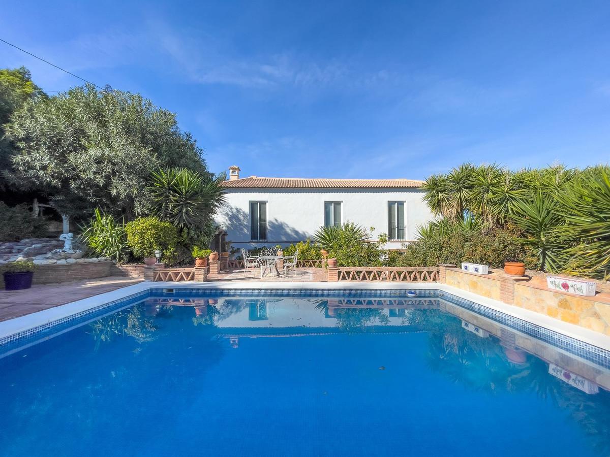 Villa Finca in Co&iacute;n