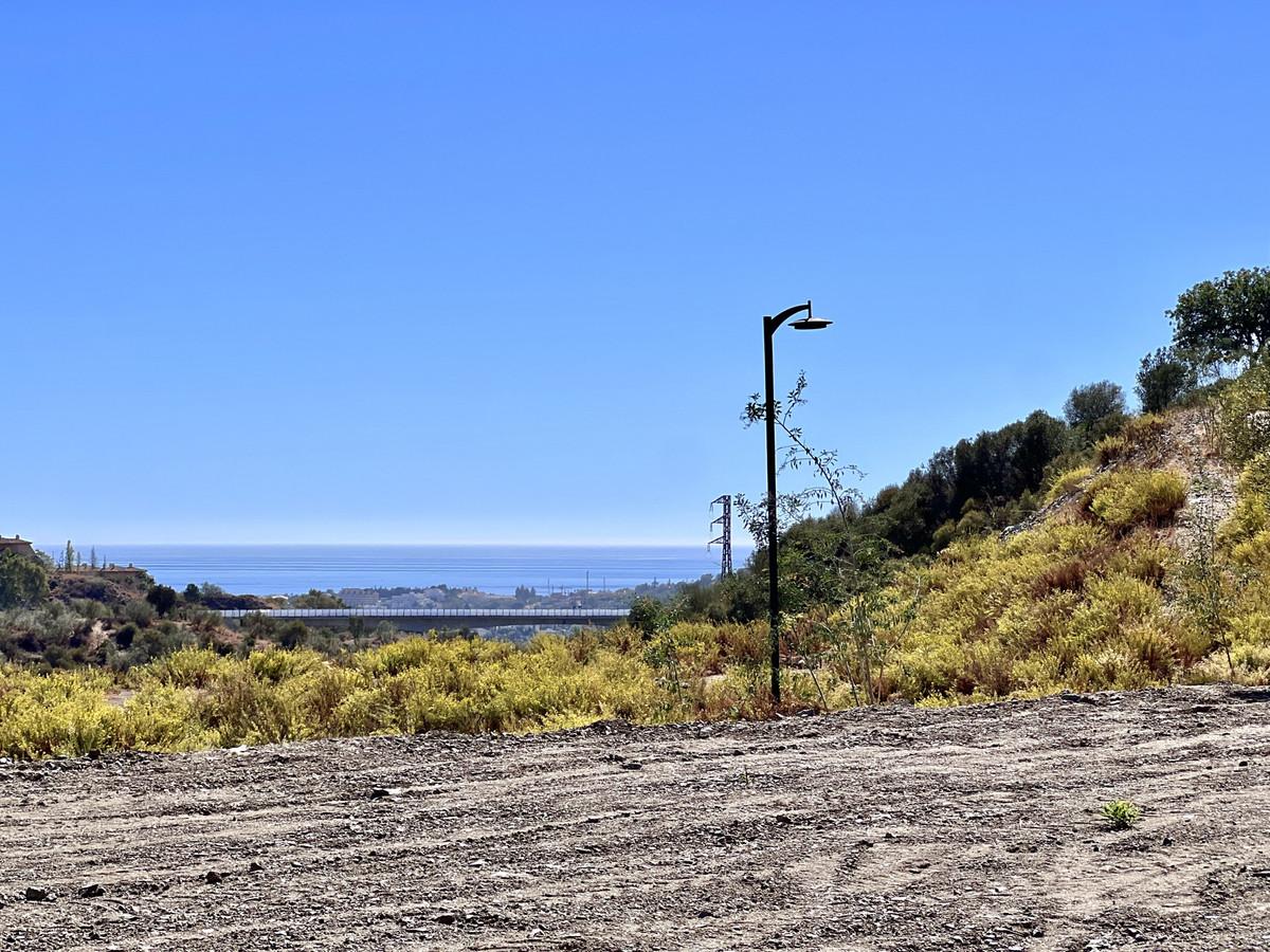Plot Land in Benahav&iacute;s
