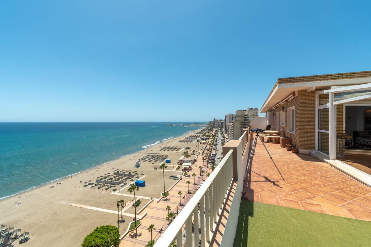 Apartment Penthouse in Fuengirola