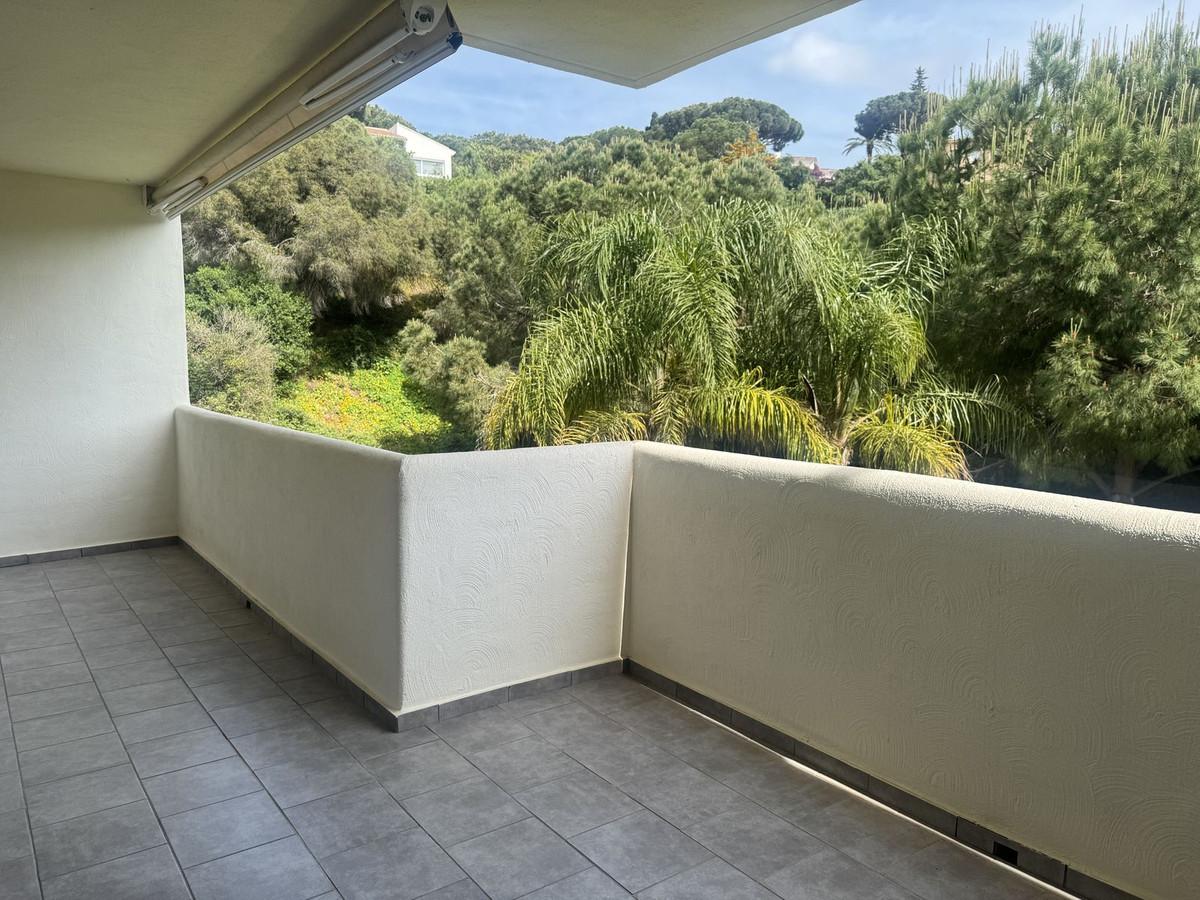 Apartment Middle Floor in Elviria