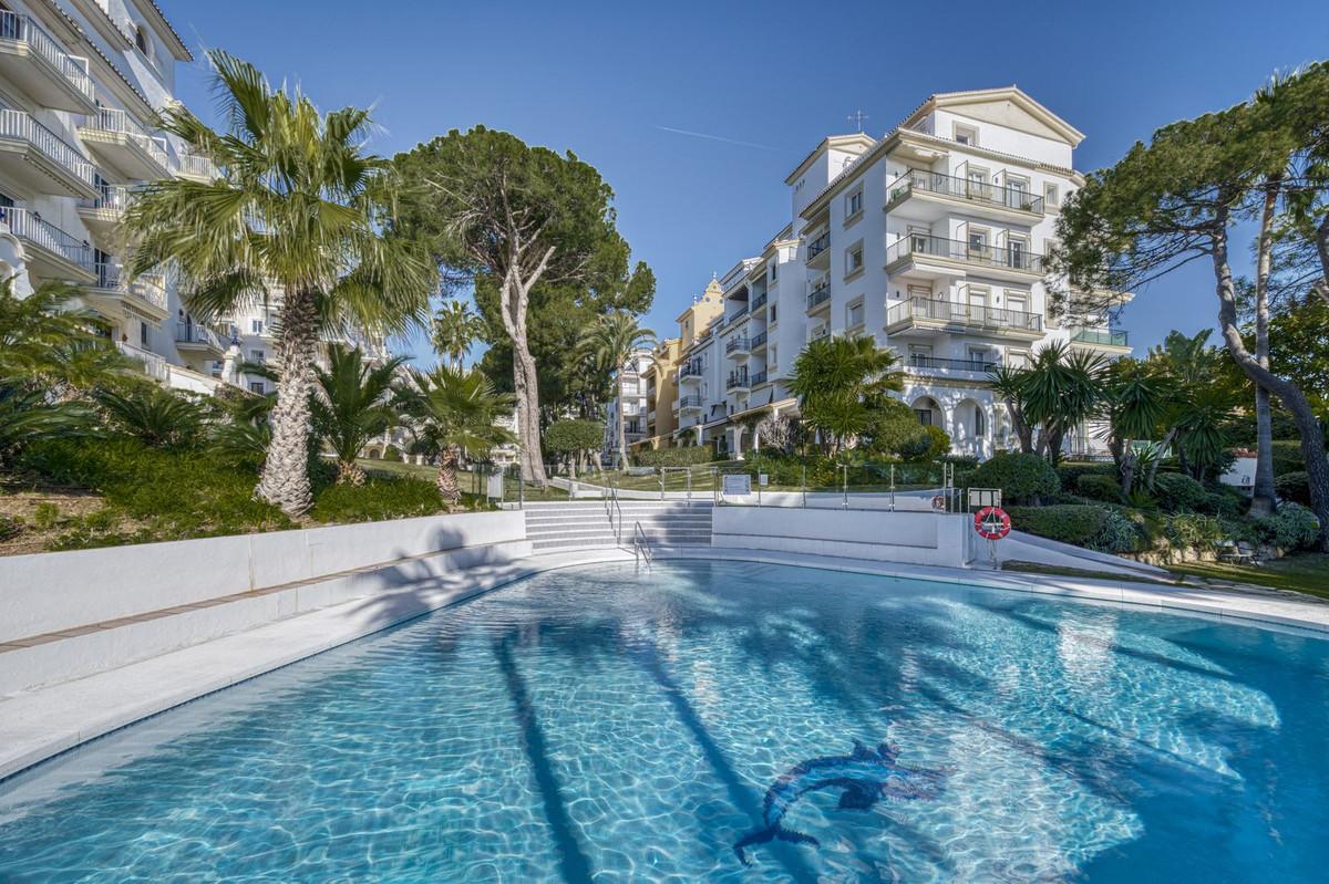 Apartment Ground Floor in Puerto Ban&uacute;s