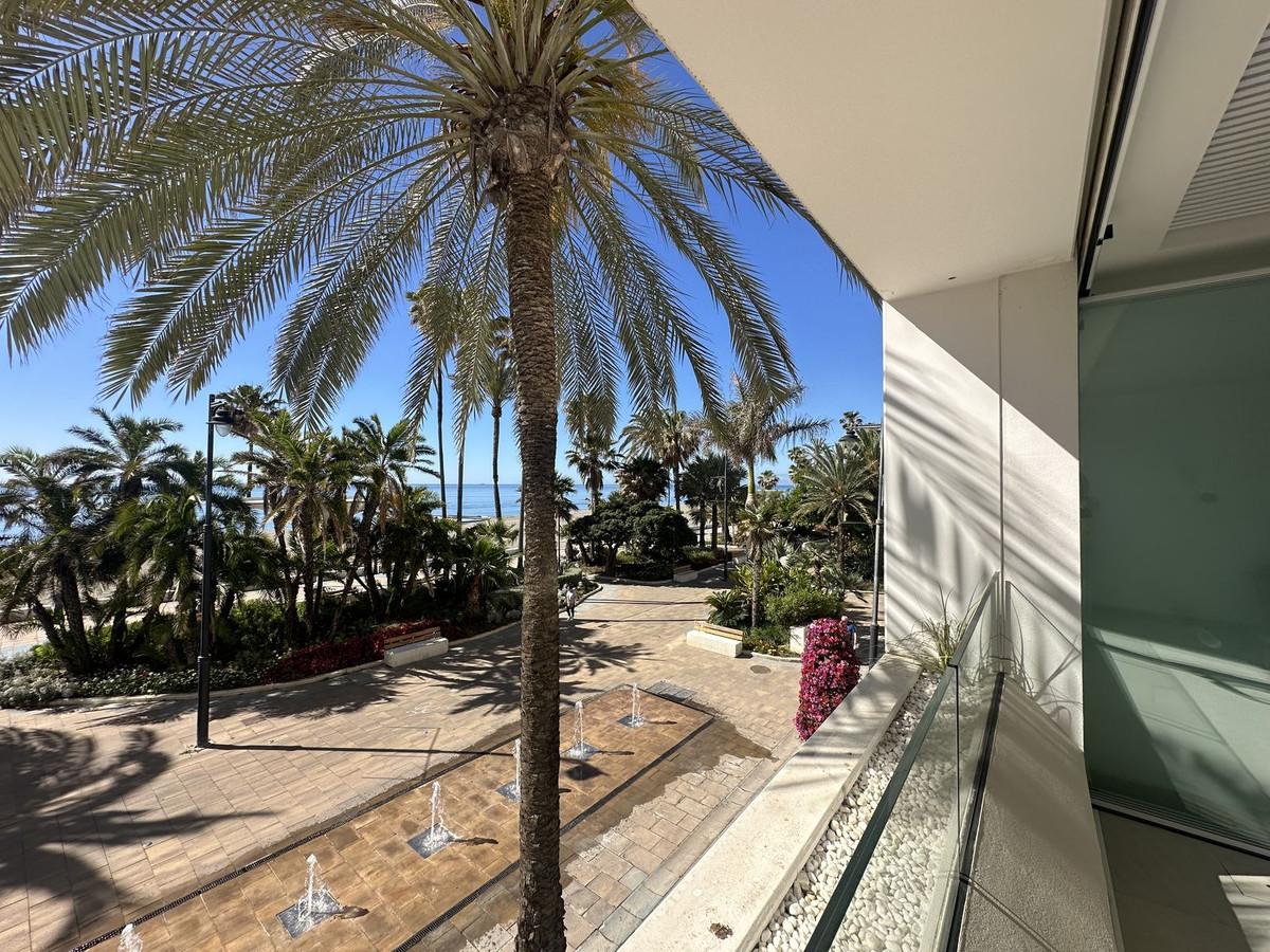 Apartment Middle Floor in Estepona