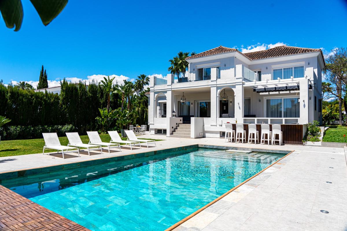 Villa Detached in Nueva Andaluc&iacute;a