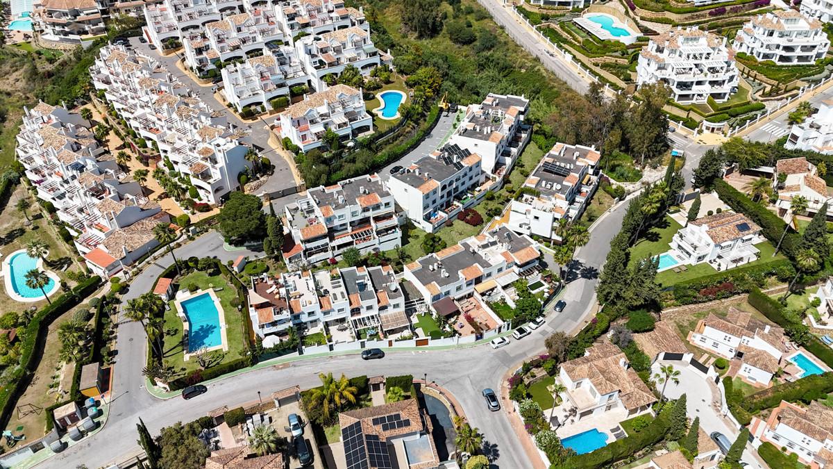 Townhouse Terraced in Nueva Andaluc&iacute;a