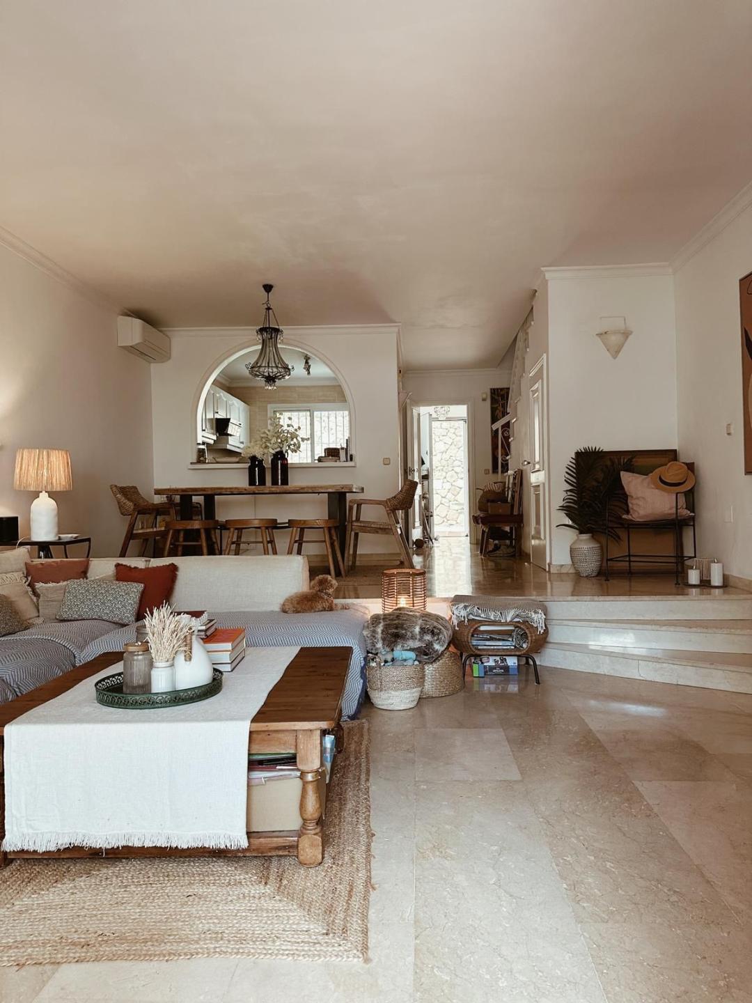 Townhouse Terraced in El Paraiso