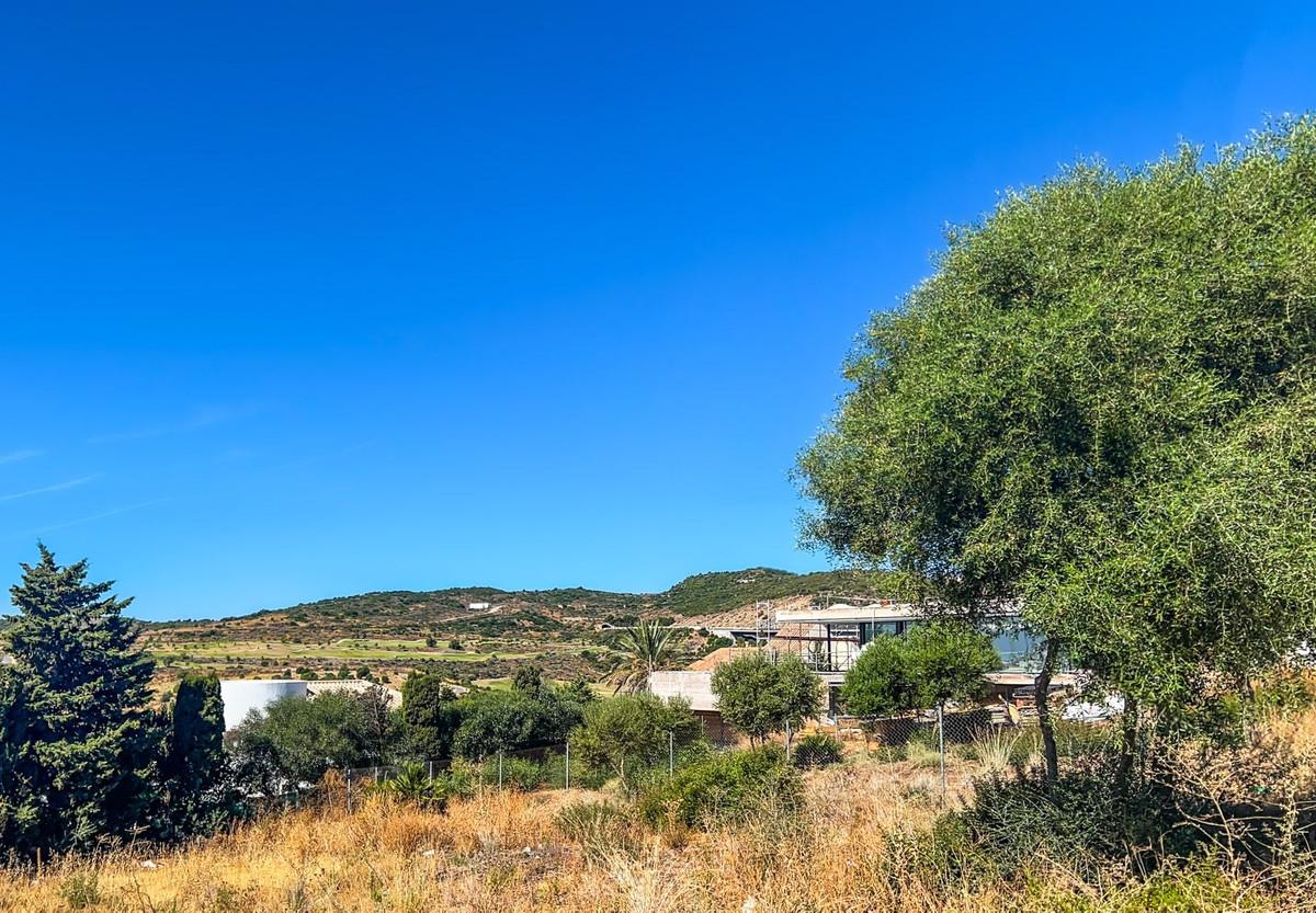 Plot Residential in Estepona