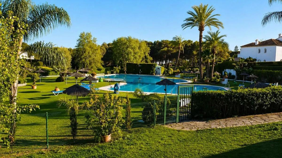 Apartment Ground Floor in El Paraiso