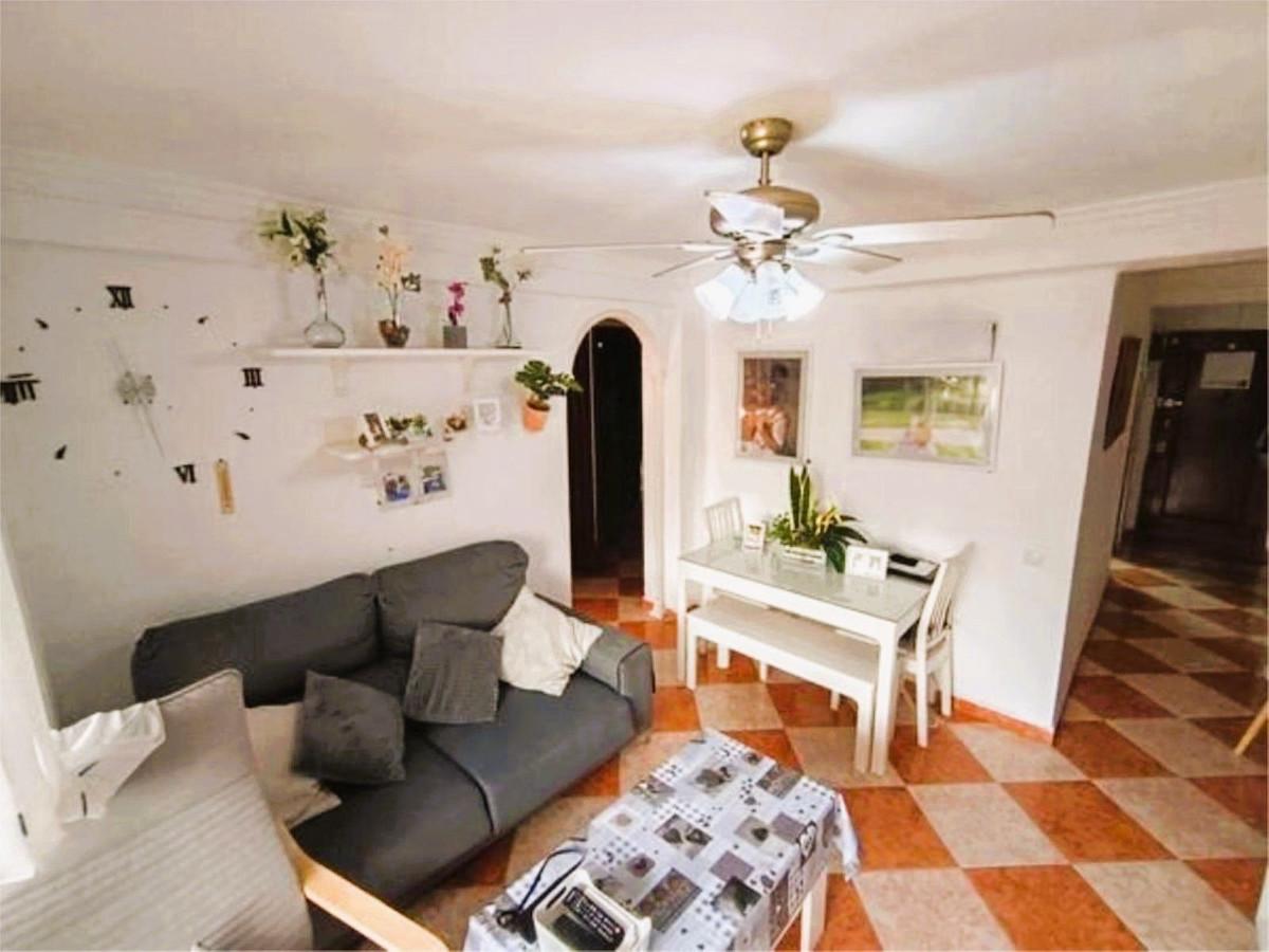 Apartment Middle Floor in M&aacute;laga