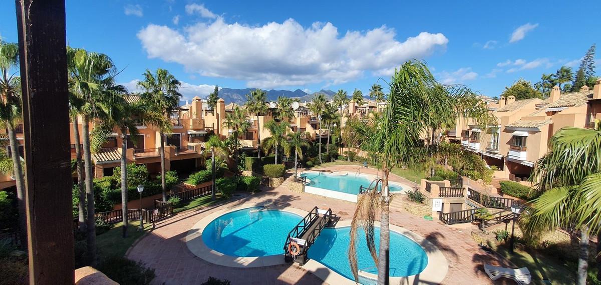 Townhouse Terraced in Bah&iacute;a de Marbella