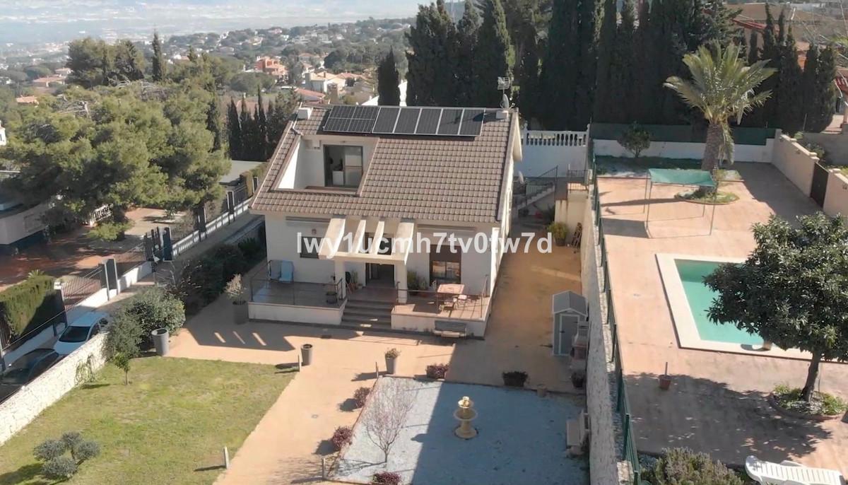 Villa Detached in Alhaur&iacute;n de la Torre