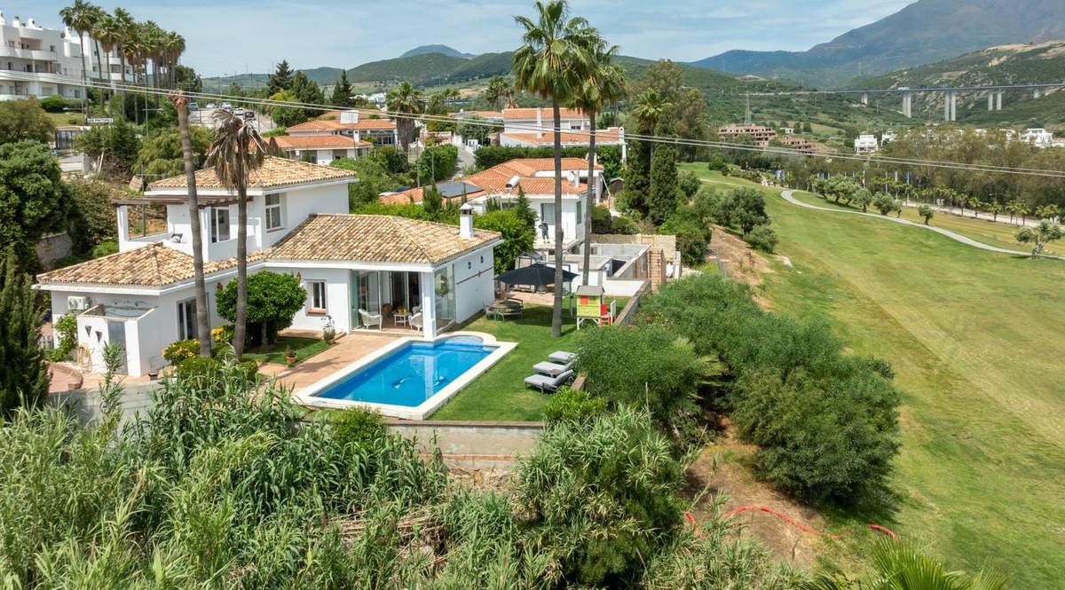 Villa Detached in Estepona
