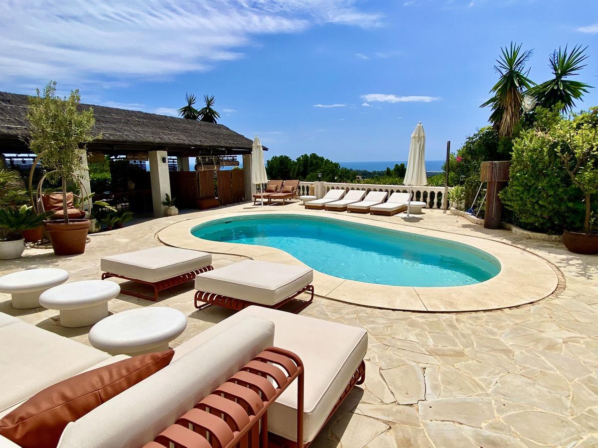 Villa Detached in El Padron