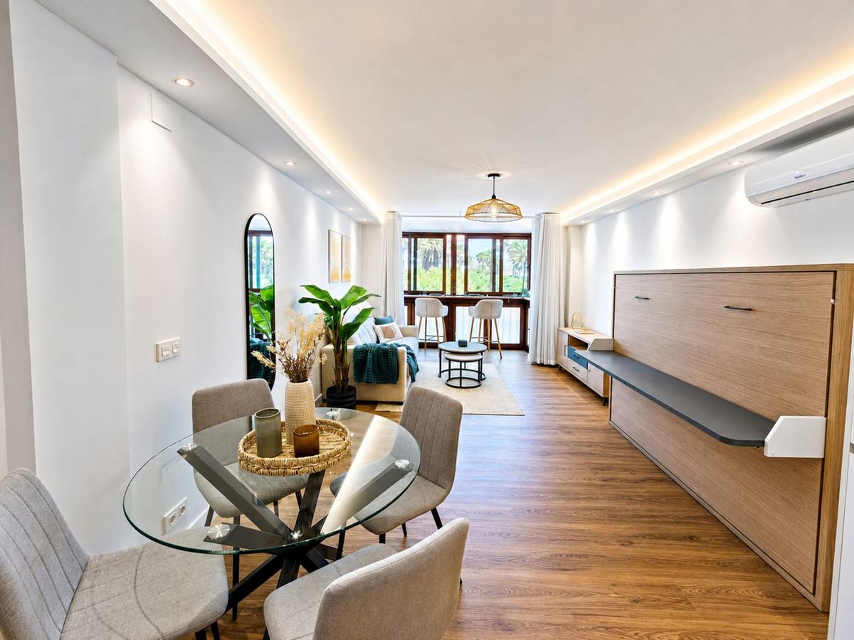 Studio Middle Floor in La Duquesa