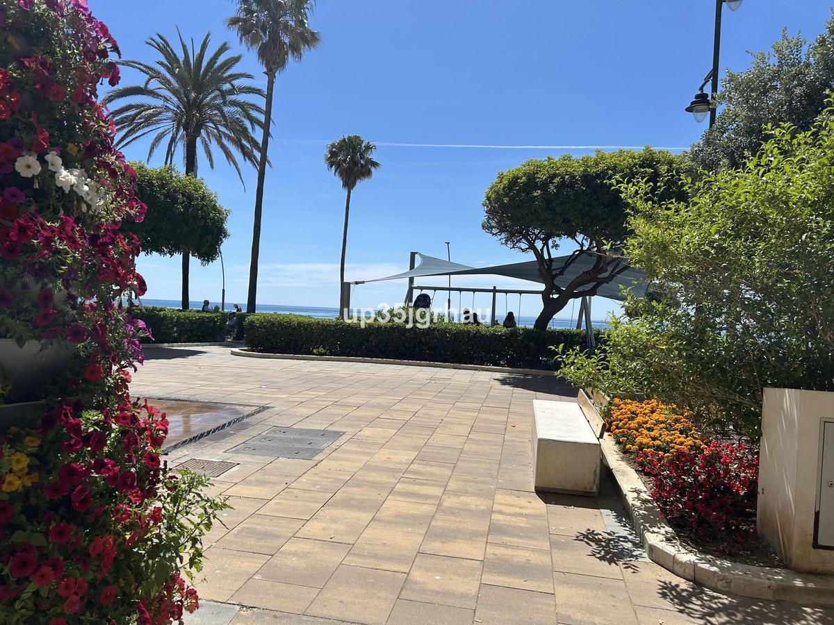 Apartment Middle Floor in Estepona