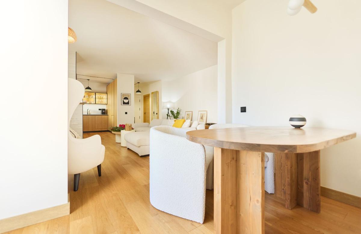 Apartment Middle Floor in Puerto Ban&uacute;s