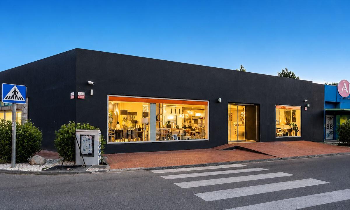 Commercial Commercial Premises in Estepona