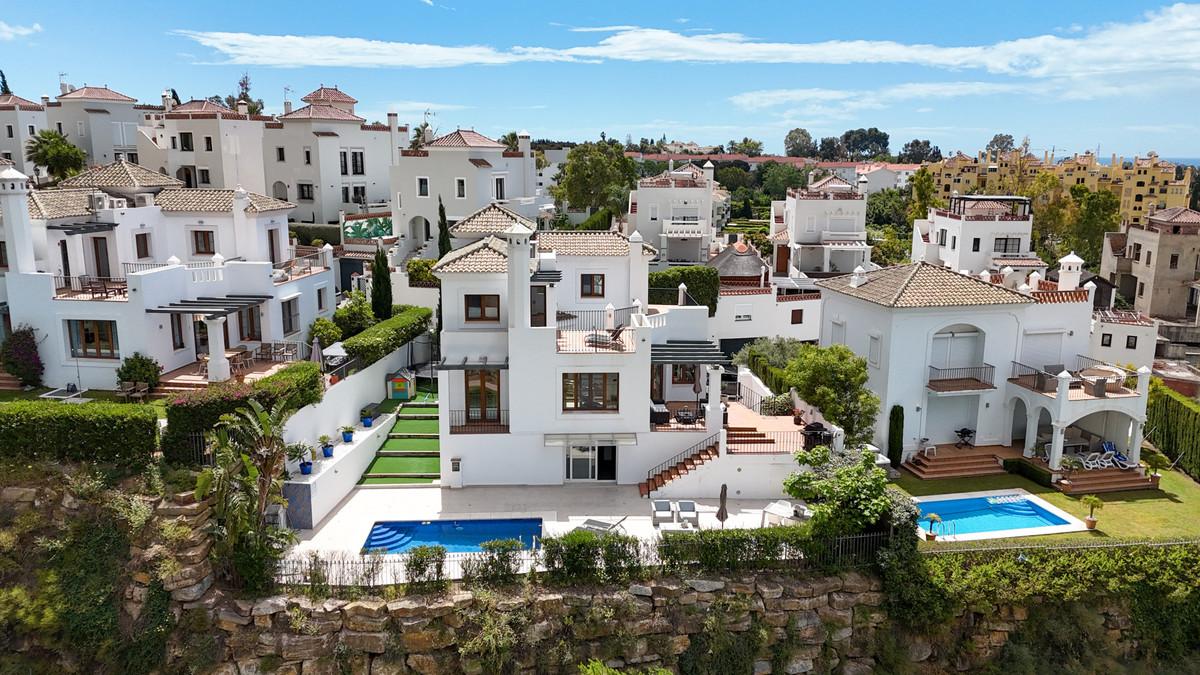 Villa Detached in Estepona
