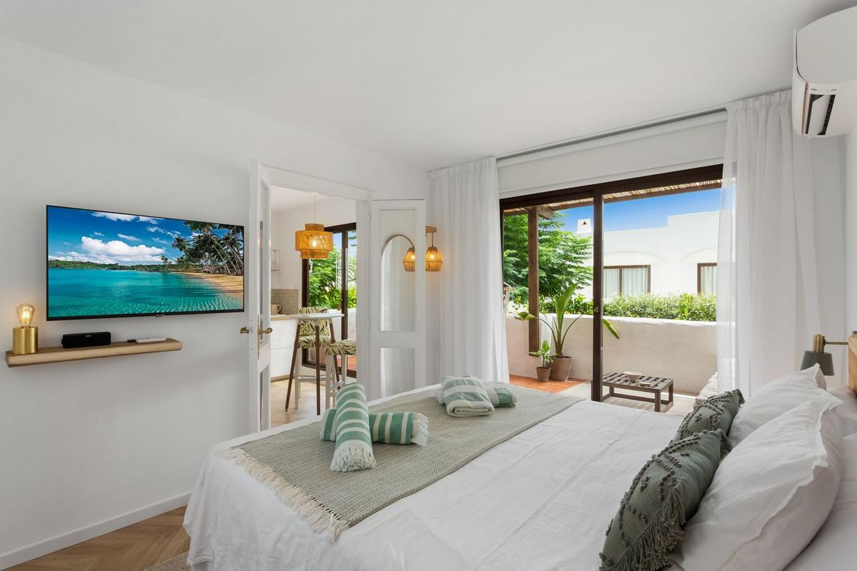 Apartment Penthouse in New Golden Mile