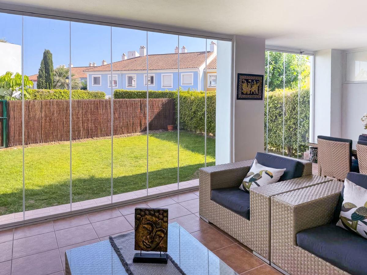 Apartment Ground Floor in El Paraiso