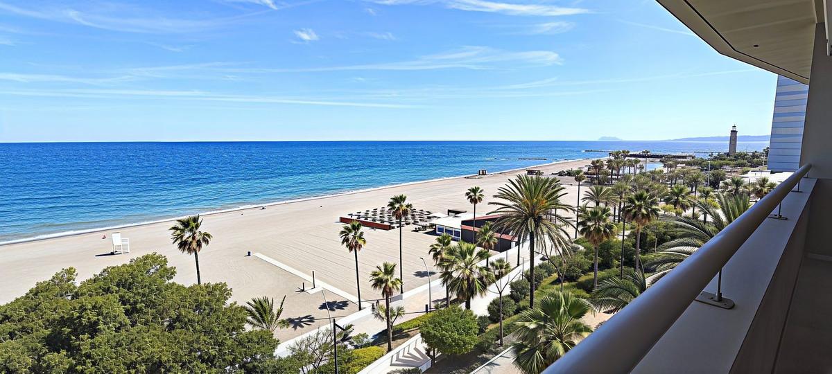 Apartment Middle Floor in Estepona