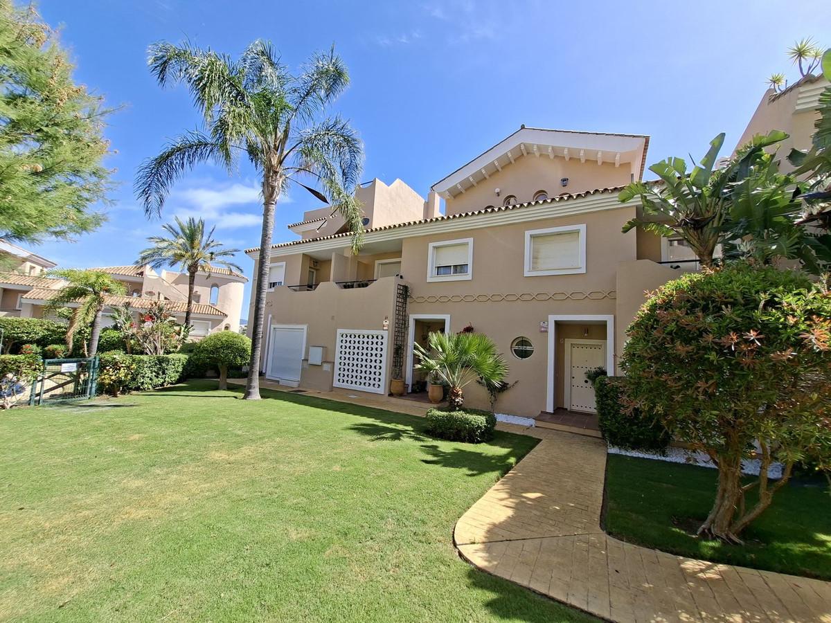 Townhouse Terraced in La Duquesa