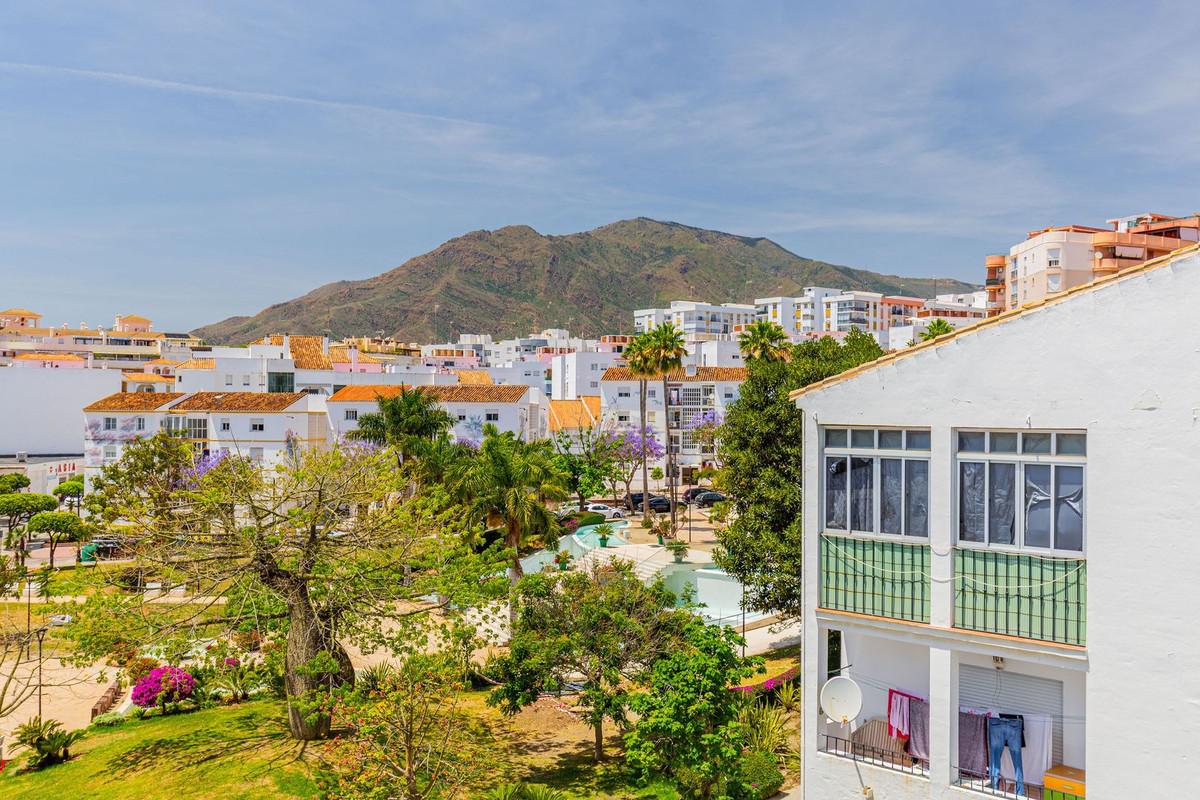 Apartment Penthouse in Estepona