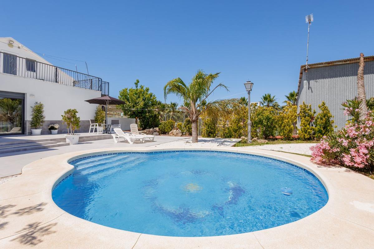 Villa Detached in Co&iacute;n