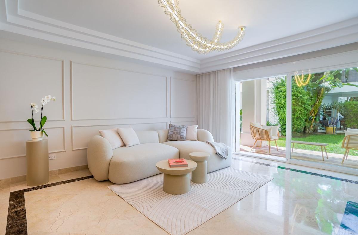 Apartment Ground Floor in Sierra Blanca